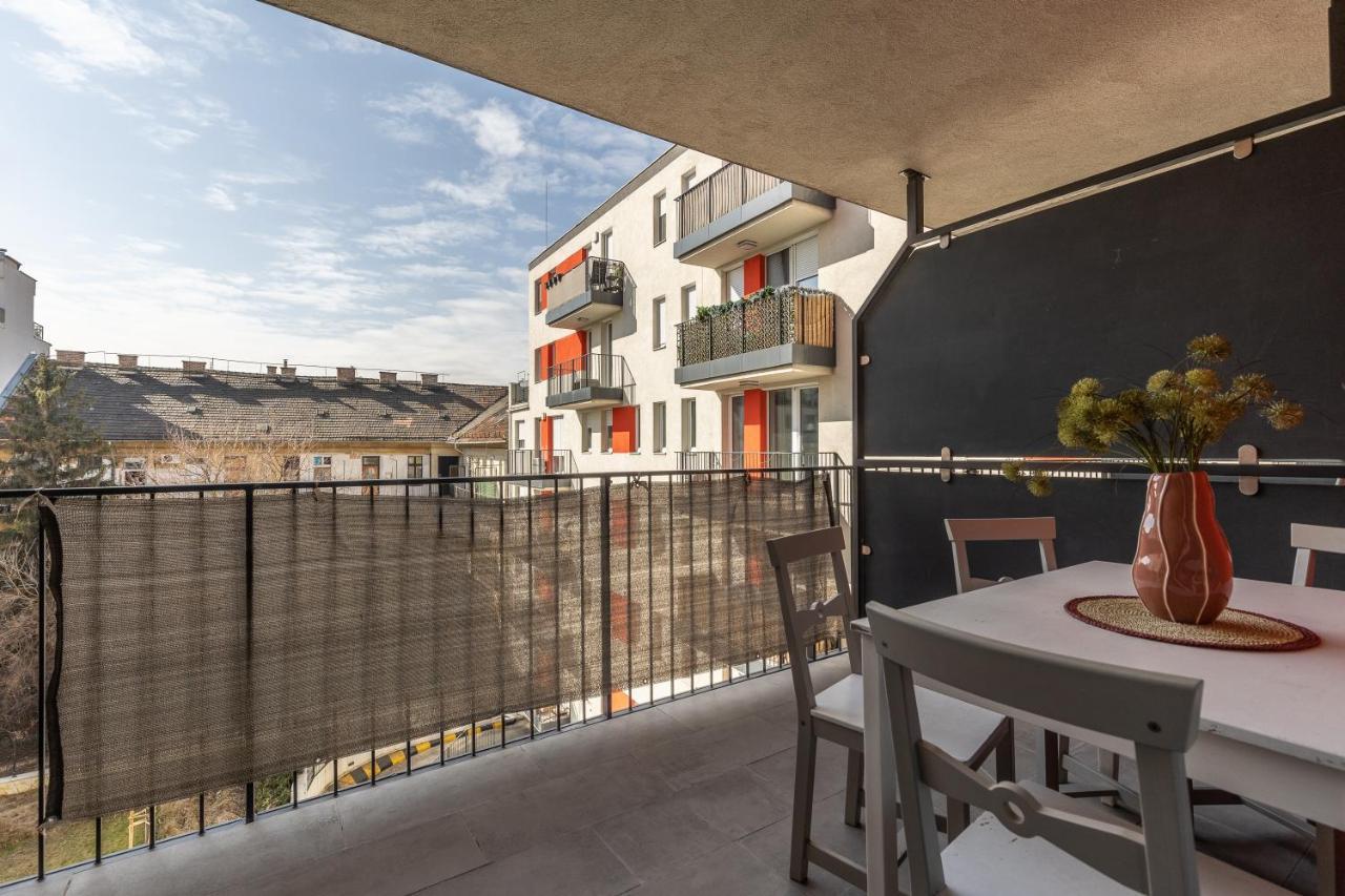 All You Need In Bp - Garage, Terraces, Aircon Budapeste Exterior foto